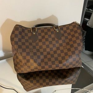 Louis Vuitton speedy 35 handbag